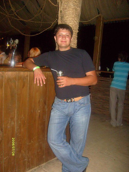 Максим Комаров