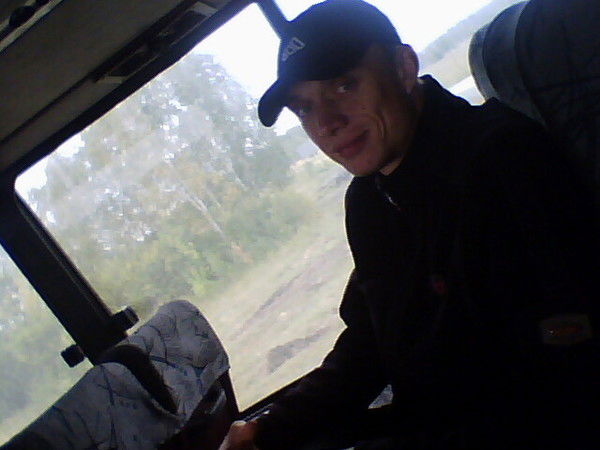 Игорь Симонов