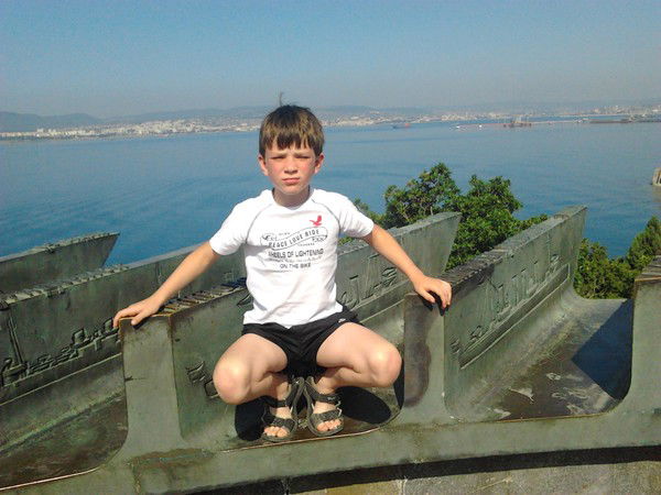 Денис Власов