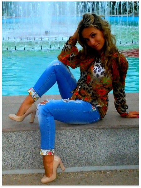 Марьяна Бузова