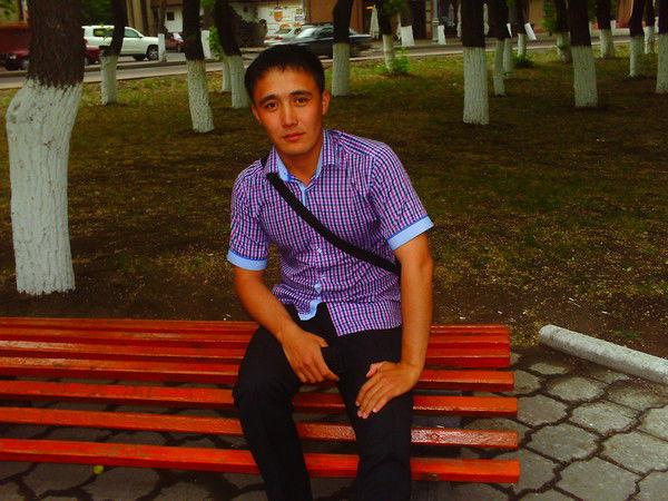 Олжас Сулейменов