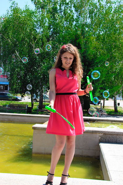 Оля Максименко