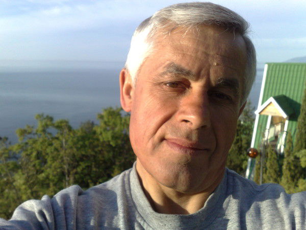 Анатолий Лебедев