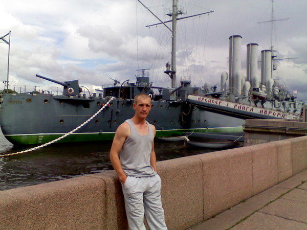 Александр Шустов