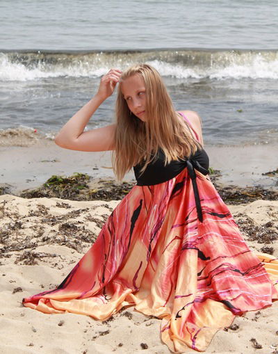 Лена Романова