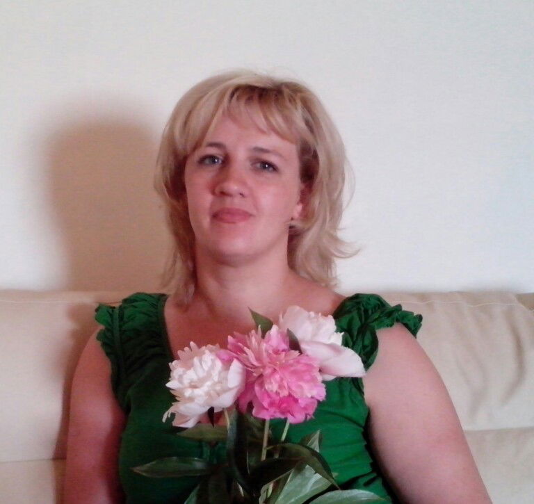 Анна Ажимова