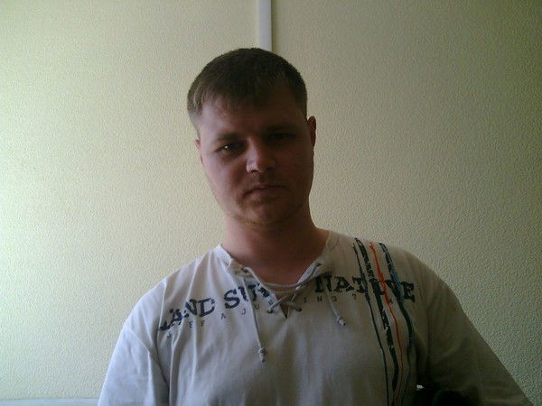 Михаил Попов