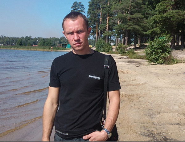 Олег Астров