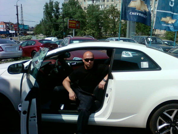 Анатолий Толя