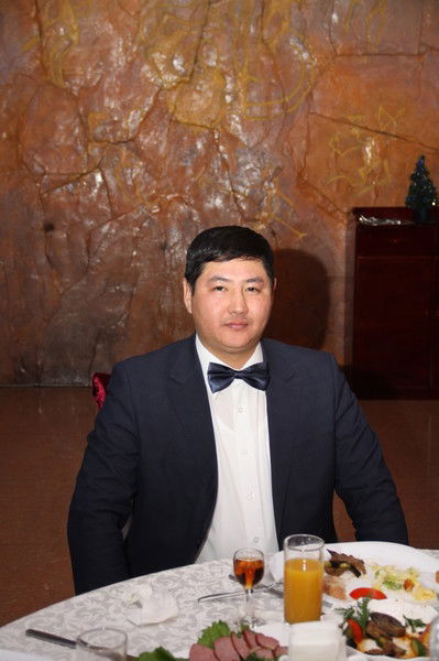 Серик Шаханов