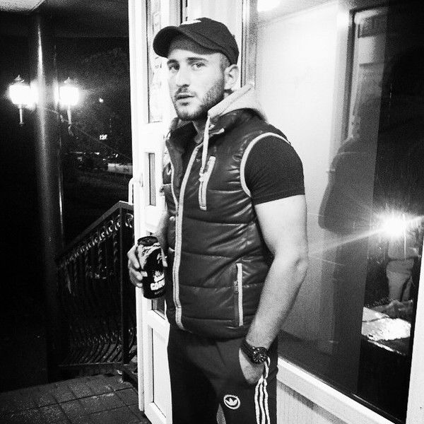 (Pit-Bull) (Pit-Bull)