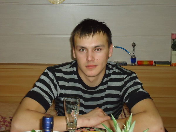 Максим Шибанов