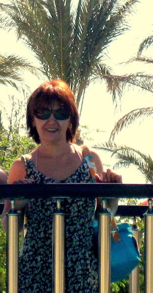 Чолпон Азизбекова