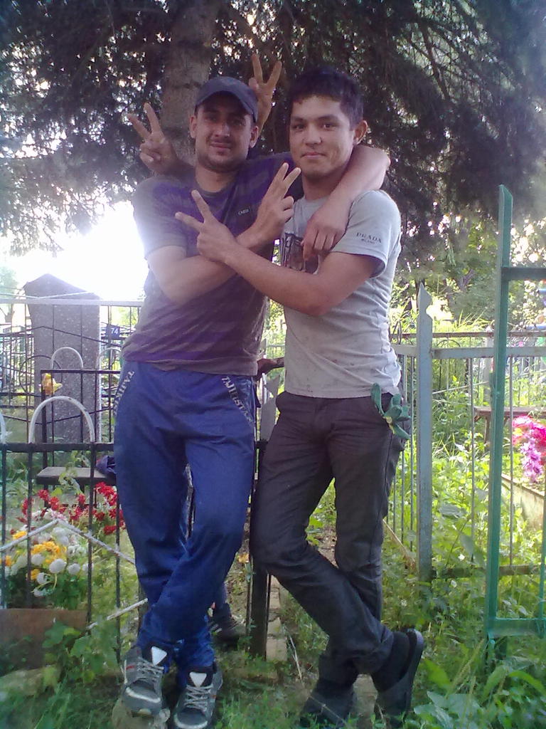 Диловар Баротов