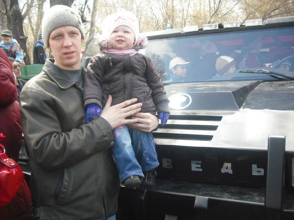 Петр Артамонов