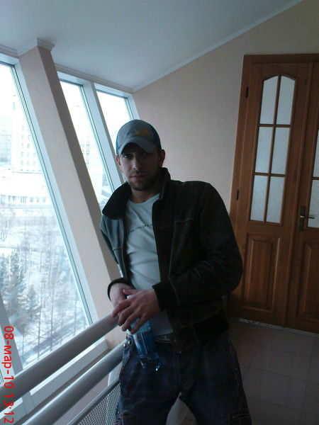 Александр Тумаков