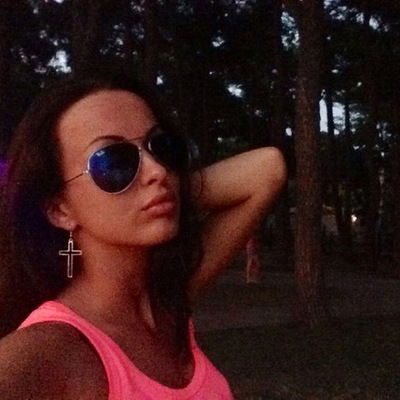 Виктория Романова