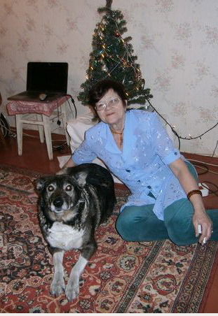 Наташа Попова