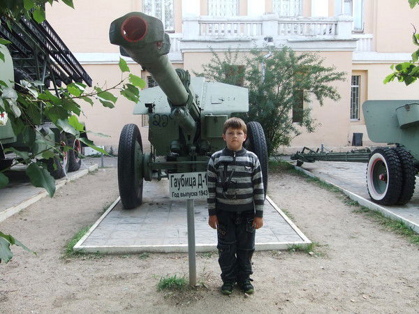 Александр Выходцев