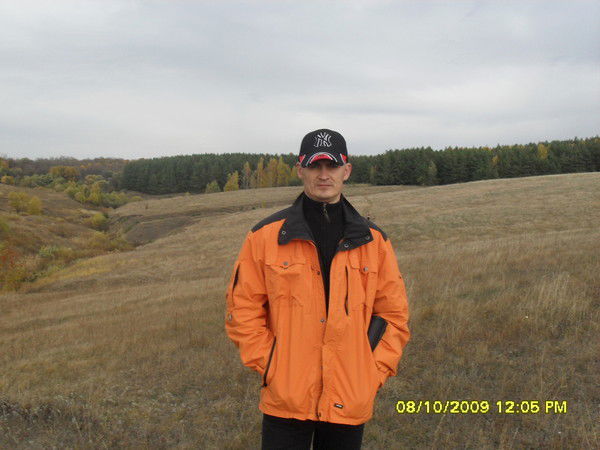 Андрей Султанов