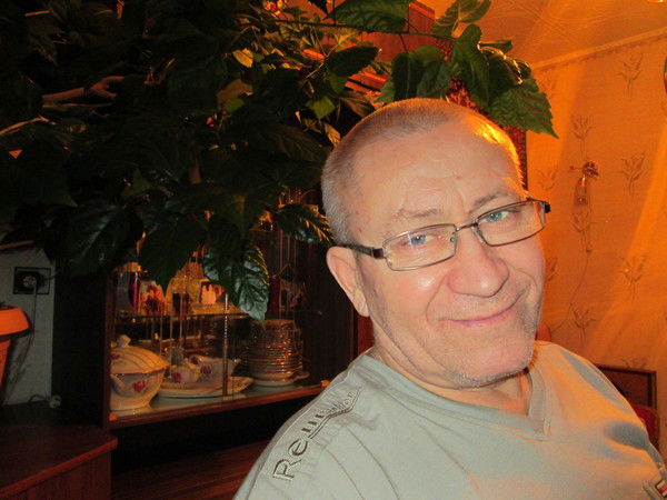 Геннадий Токмаков