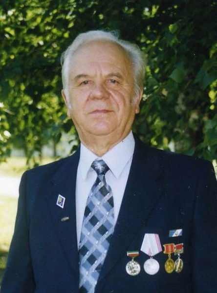 Игорь Лапин