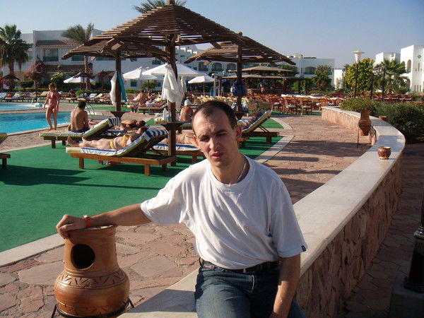 Андрей Романов