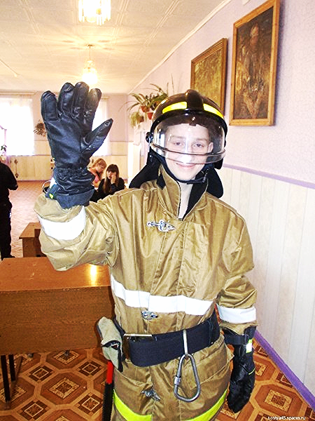 Костя Сурков