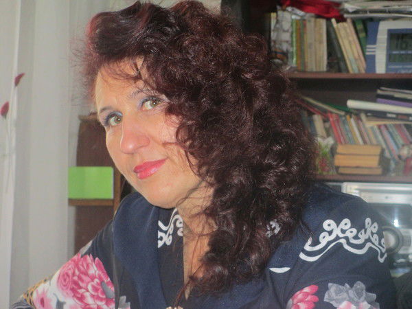 Лариса Полякова