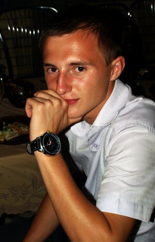 Руслан Коряк