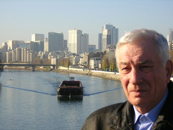 Виктор Иванов