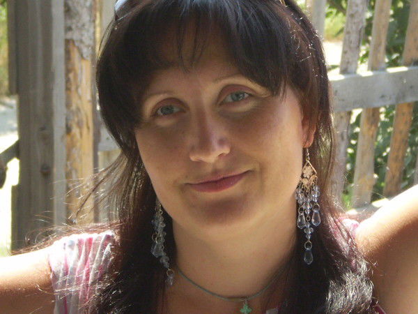 Елена Максимова