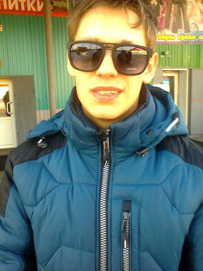 Андрей Попов