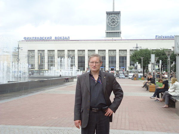 Михаил Иванов