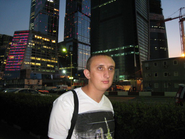 Павел Петров