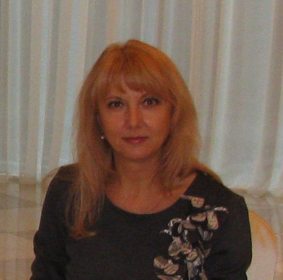 Марина Сташ