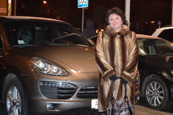 Виктория Попова