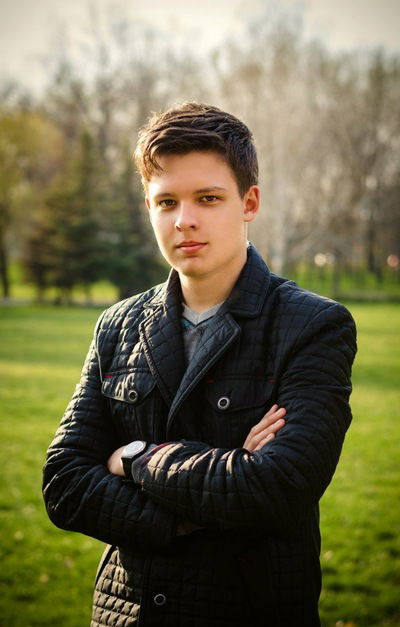 Влад Тихомиров