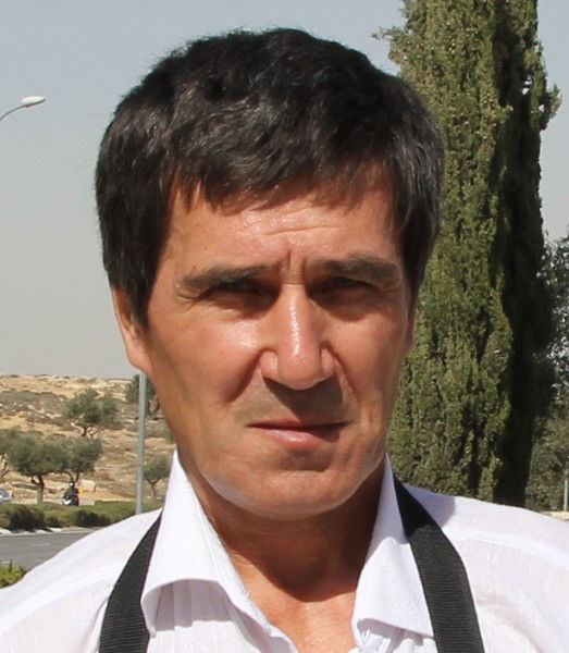 Борис Исаев