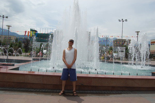 Антон Семёнов