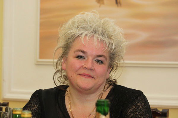 Елена Опарина