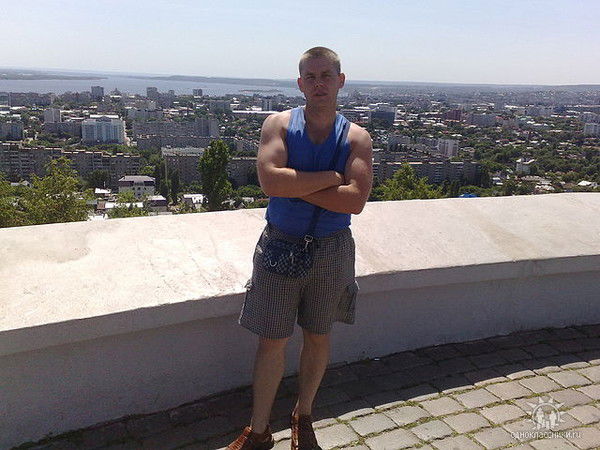 Александр Ларин