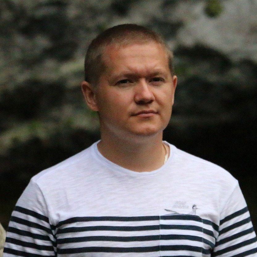 Александр Солуянов