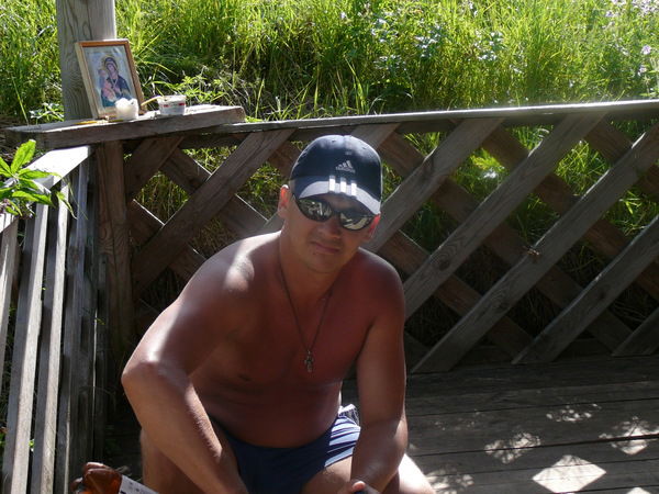 Саня Минтов