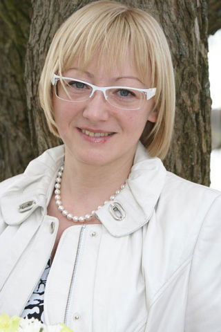 Елена Петрова