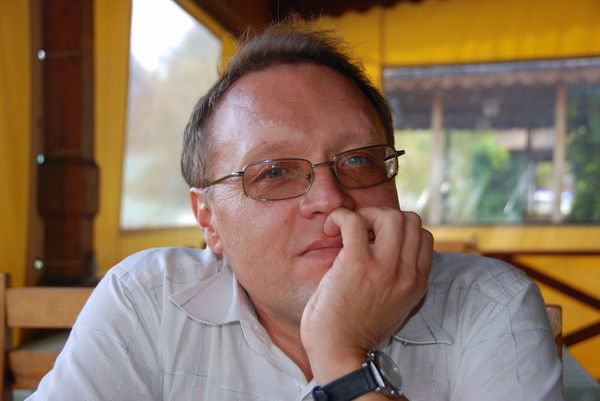 Андрей Логиновских