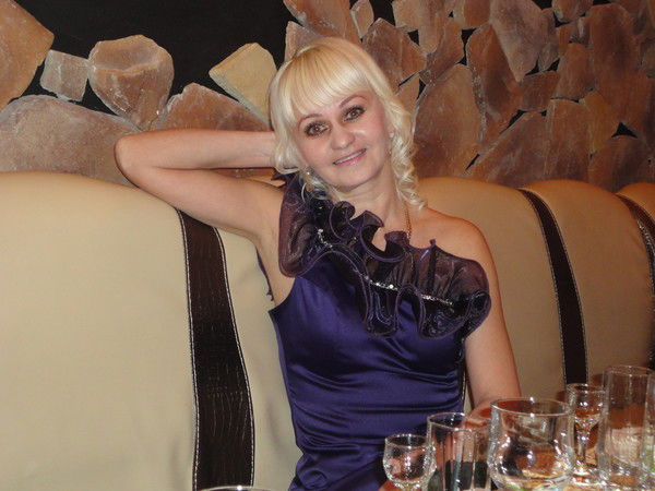 Лариса Олейник