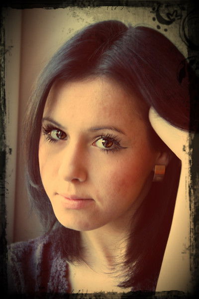 [Анастасия :**]