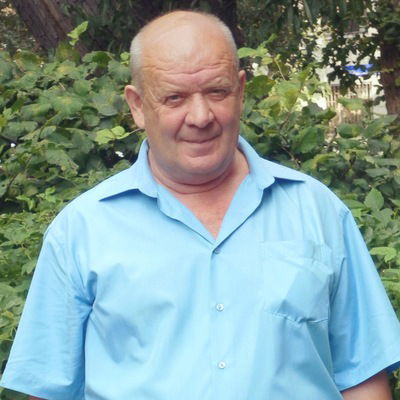 Александр Жгунов