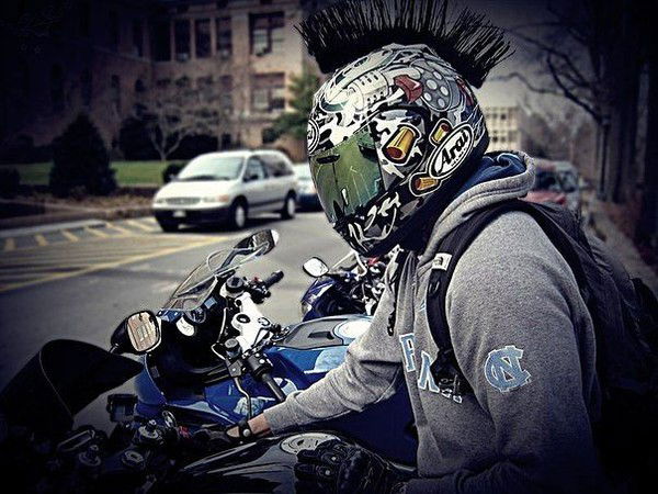 Илья Белоусов